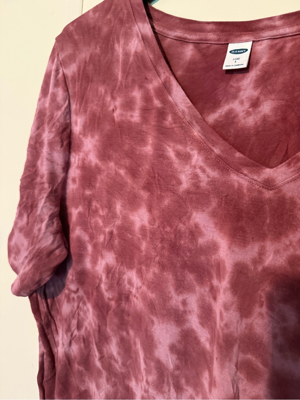 Old Navy Women's Tie-Dye V-Neck Tee - Dusty Rose